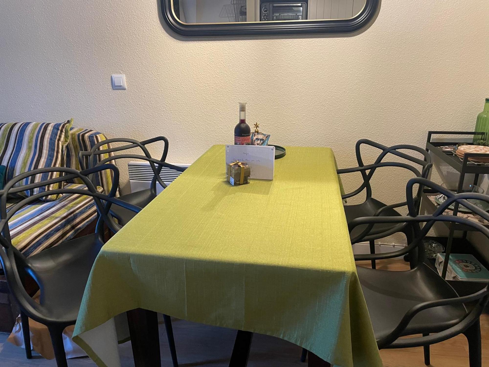 *A Setting Between Dordogne And Swimming Pool* Apartment Аржента Екстериор снимка